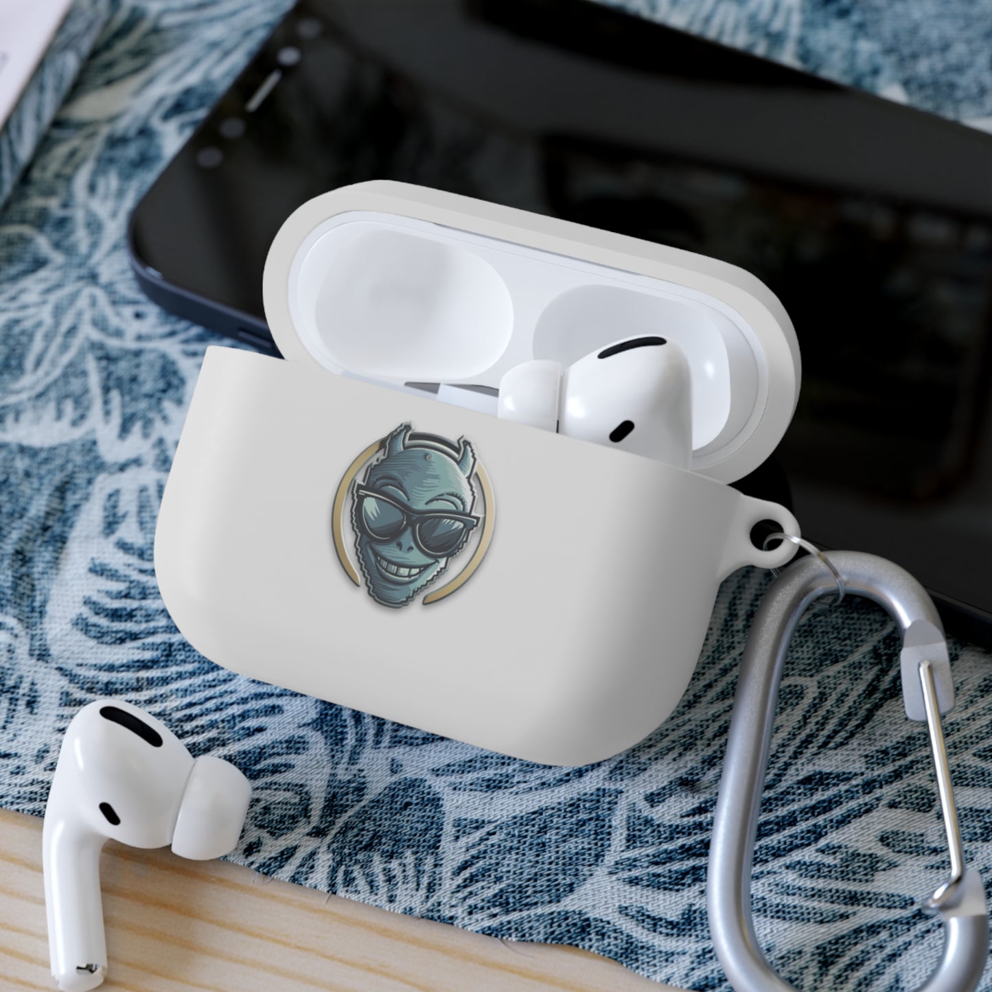 Pixel Alien - AirPods and AirPods Pro Case Cover